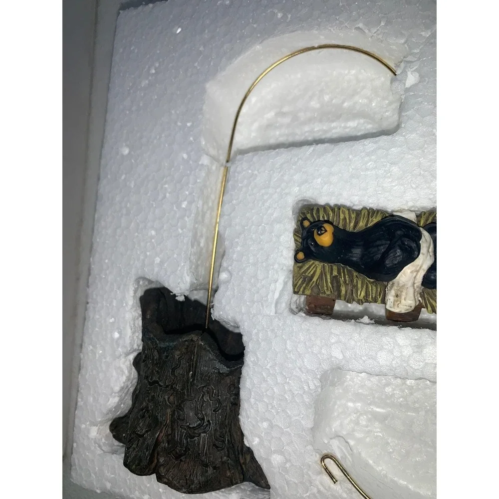 Big Sky Carvers Beartivity Black Bear Nativity Set 50410 Rustic Christmas Decor